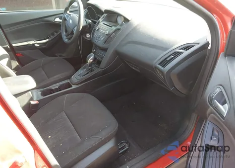 2017 Ford Focus Se z USA, uszkodzony, nr VIN 1FADP3K2XHL225314